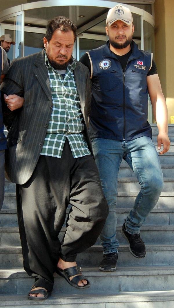 Kayseri'de yakalanan DEAŞ emiri ve oğlu mahkemeye sevk edildi