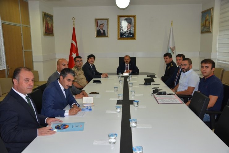 Bitlis’te “Üniversitelerde güvenlik tedbirleri” toplantısı gerçekleştirildi