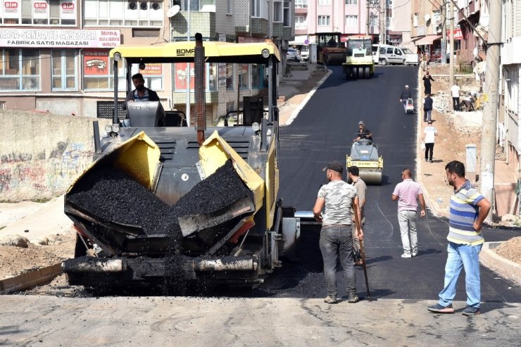 Çorlu’da Erdal İnönü Caddesi asfaltlandı