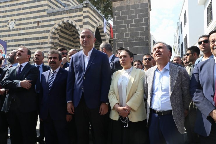 Bakan Ersoy, Dört Ayaklı Minare’nin açılışına katıldı