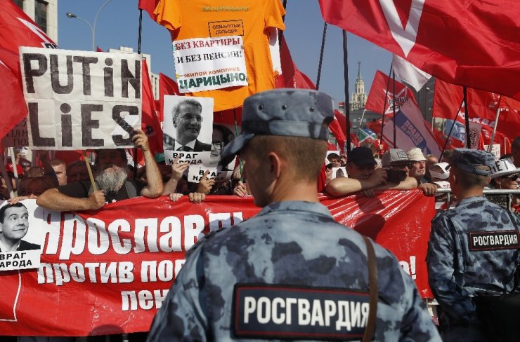 Rusya’da hükümet karşıtı protesto