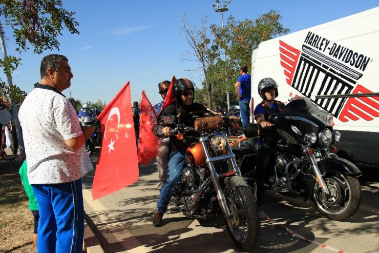 Ankara’da Harley’li gazi sürüşü