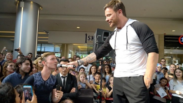 Sinan Akçıl: "Dolara karşıyım TL ile alışveriş yapıyorum"