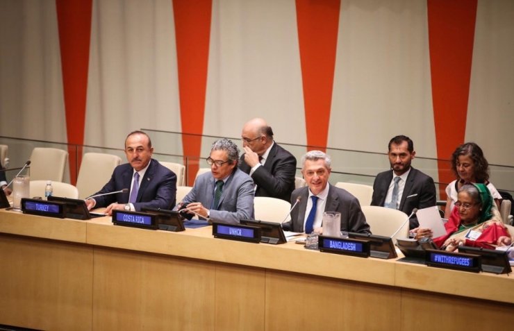 Bakan Çavuşoğlu BM’de “Mülteciler İçin Küresel Sözleşme” oturumuna katıldı
