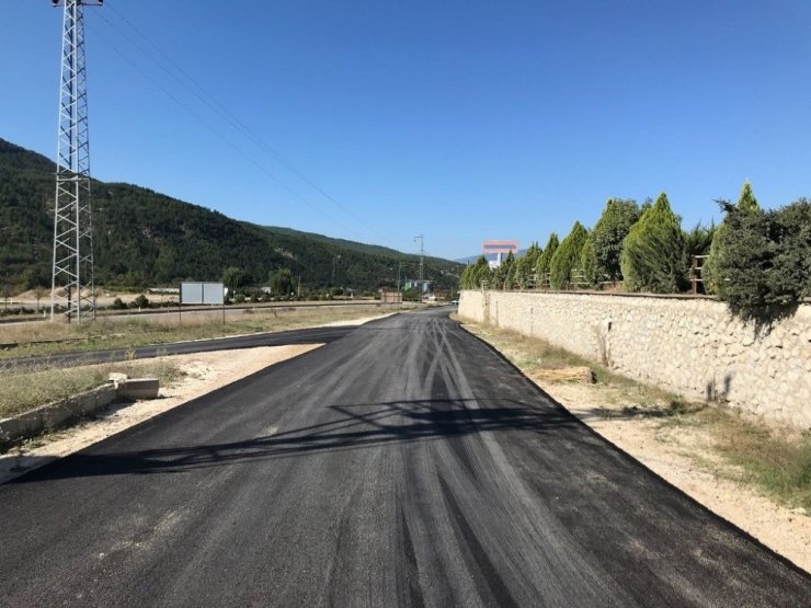 Yazıköy yolunda asfalt çalışmaları başladı