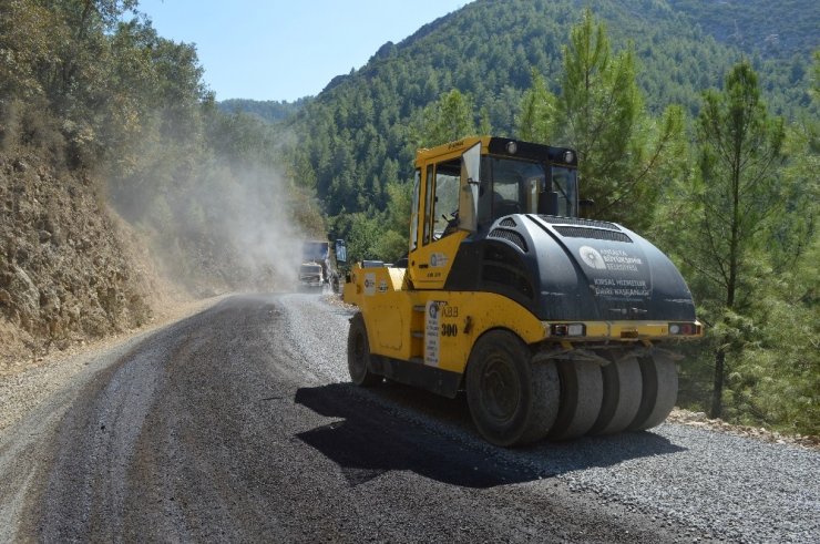 Gazipaşa’da 23 kilometrelik asfalt çalışması
