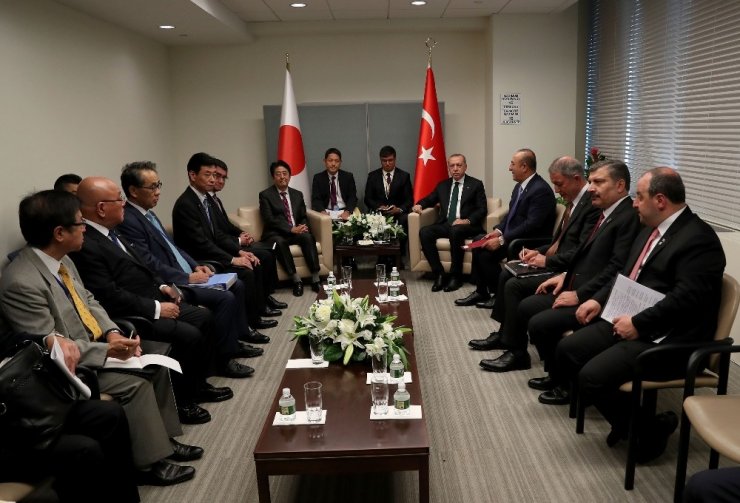 Cumhurbaşkanı Erdoğan, Japonya Başbakanı Şinzo Abe’yi kabul etti