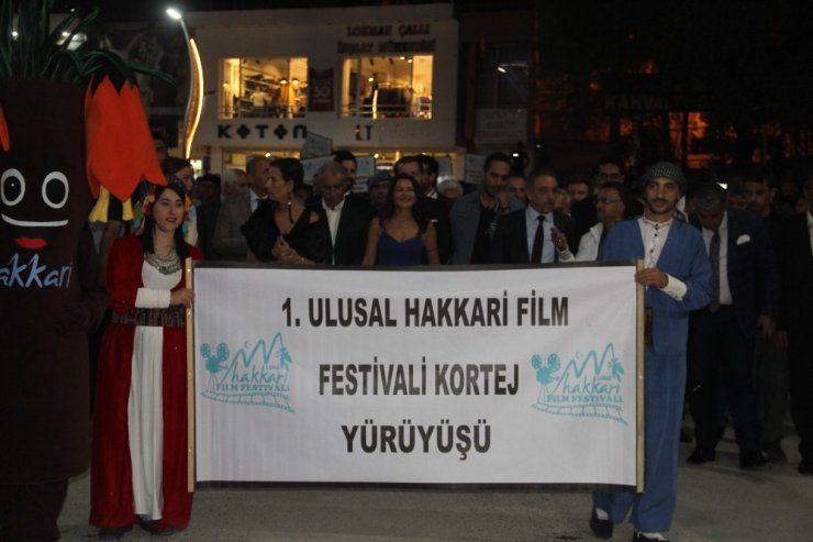 “Göç Yolu Elveda Balkanlar” filminin galası Hakkari’de yapıldı