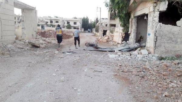 Suriye rejiminden Halep ve Hama kırsalına topçu ateşi: 1 ölü, 7 yaralı