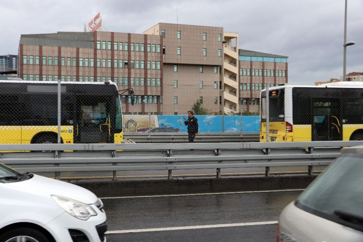 Okmeydanı’nda metrobüs kazası