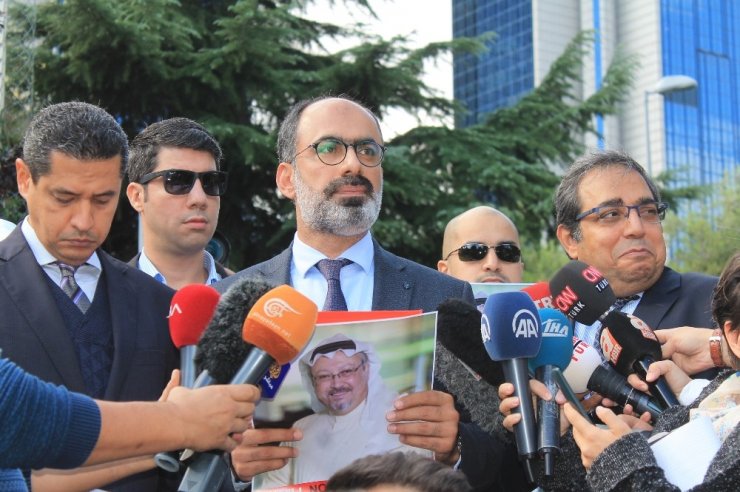Kayıp Suudi gazeteci için meslektaşlarından konsolosluk önünde açıklama
