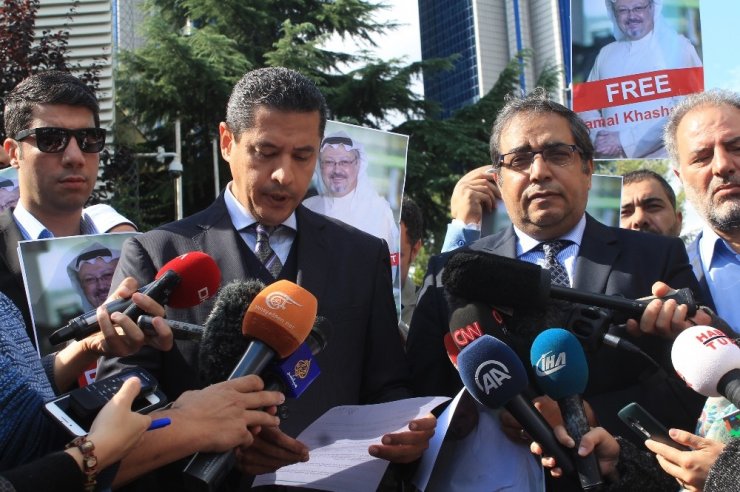 Kayıp Suudi gazeteci için meslektaşlarından konsolosluk önünde açıklama