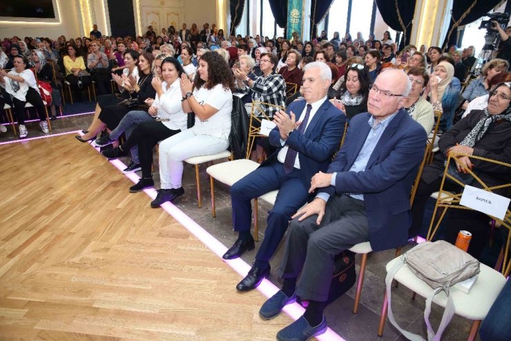 Müjde Ar annesi Aysel Gürel’i anlattı