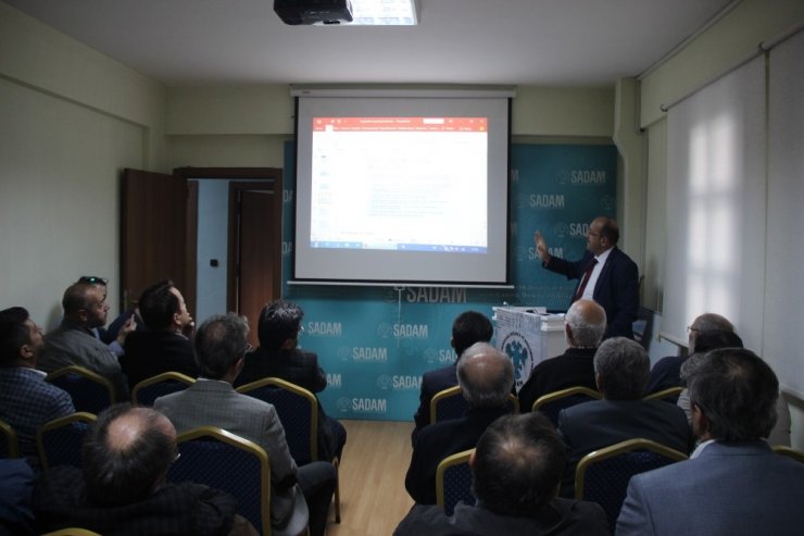 Prof. Dr. Esen’den “Başkanlık Sisteminde Yerel Yönetimler” konulu konferans