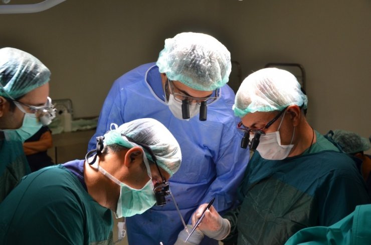 Hatay Devlet Hastanesi’nde ilk açık kalp ameliyatı yapıldı