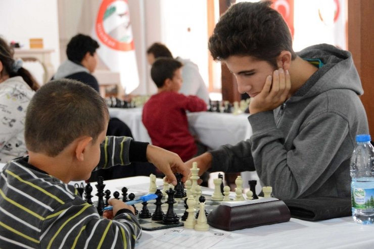 Menteşe’de Cumhuriyet Bayramı Satranç Turnuvası