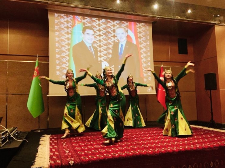 Türkmenistan’ın bağımsızlığının 27. yılı kutlandı