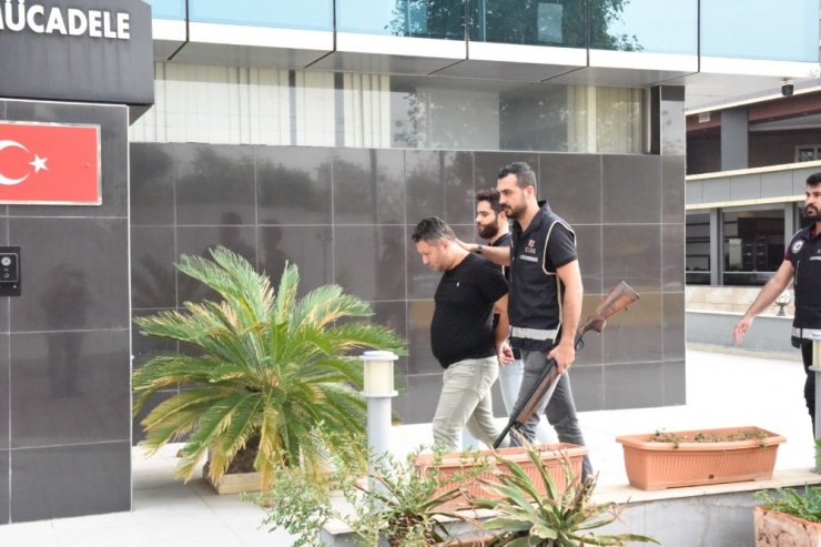 Antalya’da organize suç örgütü çökertildi: 22 kişi gözaltına alındı
