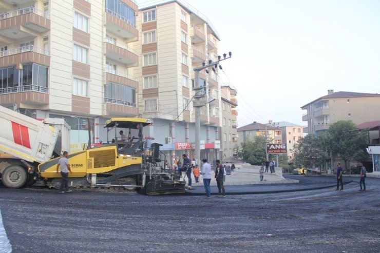 Kulp’ta hazır asfalt çalışmalarına başlandı