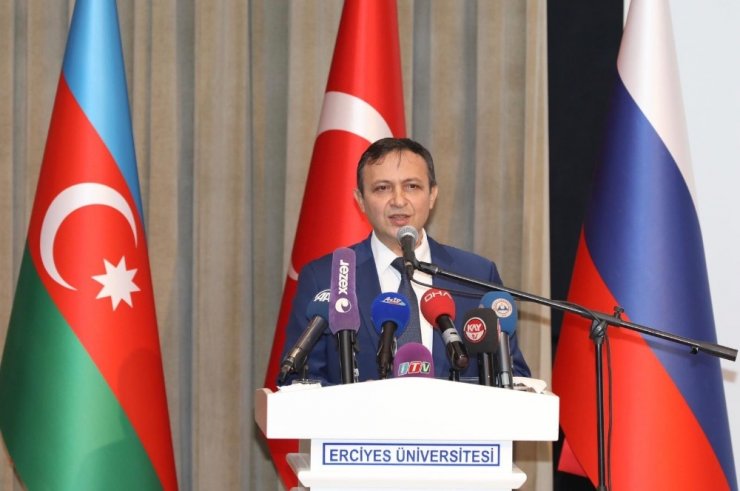 Azerbaycan Cumhuriyeti Cumhurbaşkanı Yardımcısı Ali Hasanov: “Azerbaycan barış siyaseti izlemektedir”
