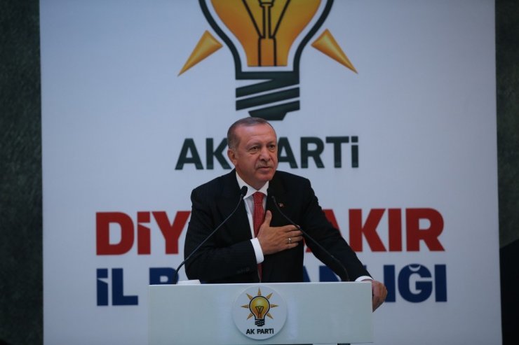 Cumhurbaşkanı Erdoğan: “Bu defa ülkenin ekonomisine, can damarına saldırdılar”