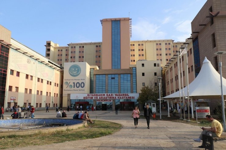 Diyarbakır’da tahtakurusu yüzünden hastane katının kapatıldığı iddiası