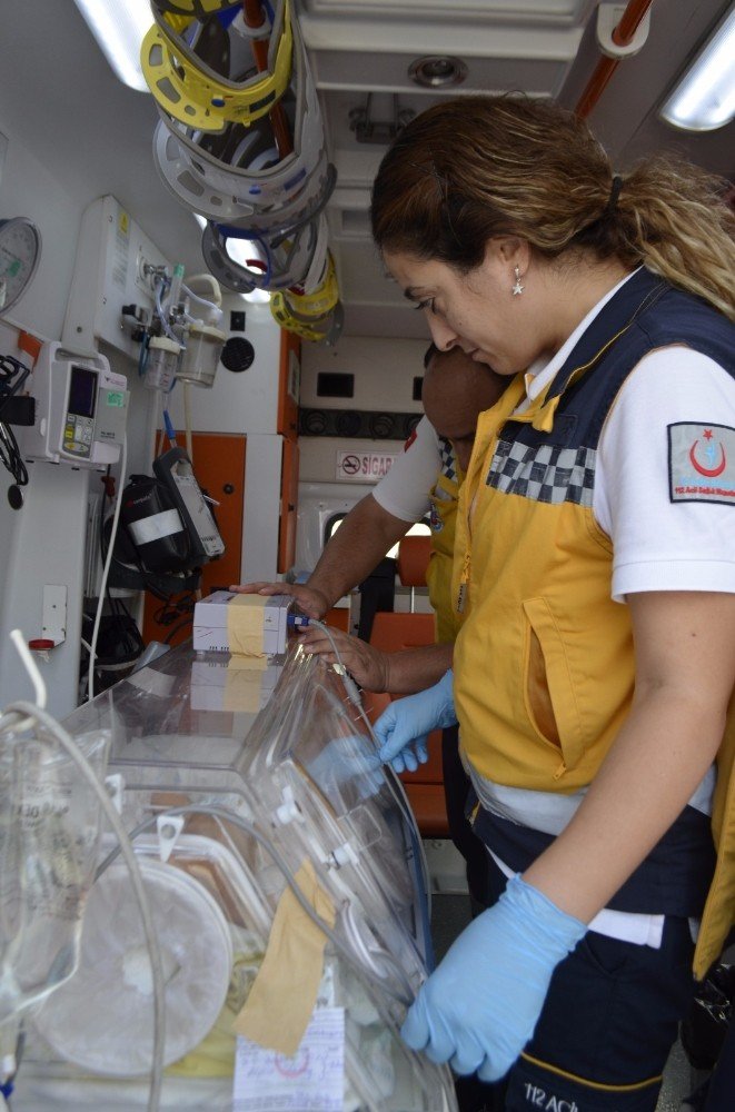 Ambulans uçak Rüzgar bebek için havalandı