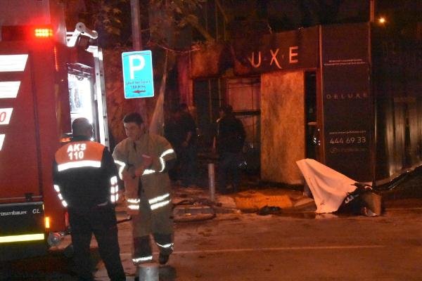 İzmir'de kulübe yandı, patlayan tüp korkuttu