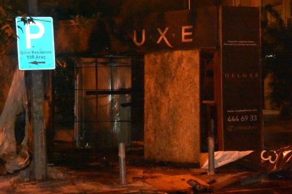 İzmir'de kulübe yandı, patlayan tüp korkuttu