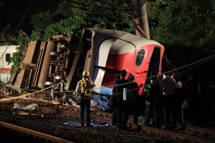 Tayvan’daki tren kazasında bilanço arttı: 22 ölü