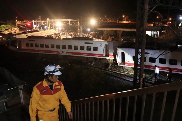 Tayvan’daki tren kazasında bilanço arttı: 22 ölü