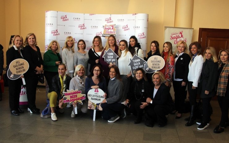 Saba Tümer ‘Kahkaha Kulübü’ kuruyor