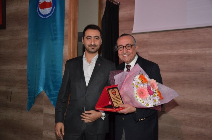 Prof. Dr. Konrot’tan Alaşehir’de disleksi semineri