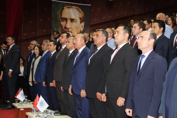 Dışişleri Bakanı Mevlüt Çavuşoğlu:” Bizler Türk dış politikamız için elimizden gelen her şeyi yapıyoruz”