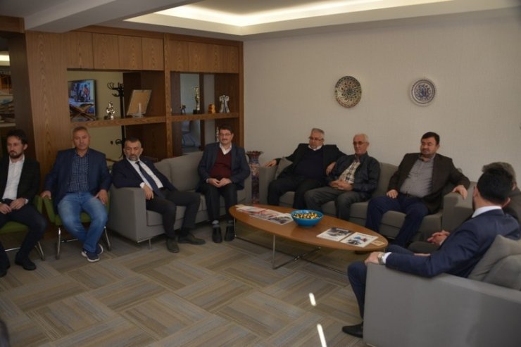 Rektör Gören’den Belediye Başkanı Akçadurak’a ziyaret