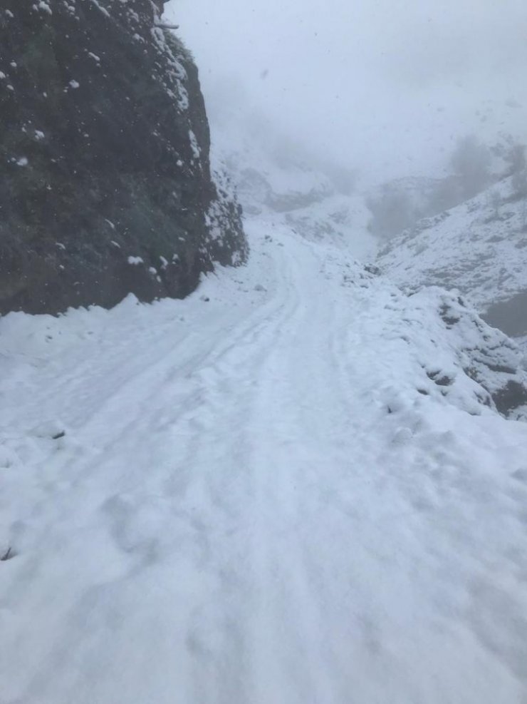 Sason’da kar nedeniyle kapanan 5 köy yolu ulaşıma açıldı