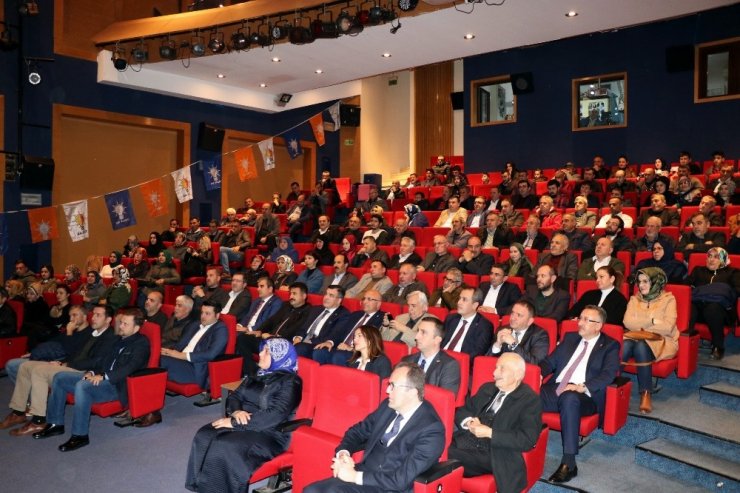 AK Parti Belediye başkan aday adayları AKM’de tanıtıldı