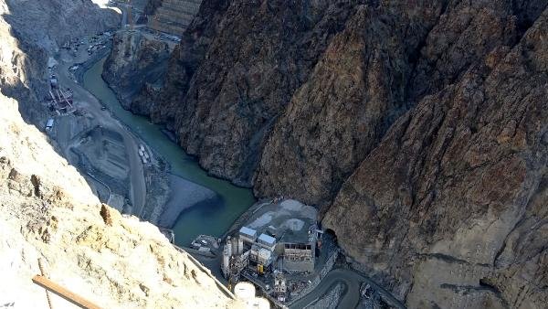 Türkiye'nin en yüksek barajı projesinde sona geliniyor