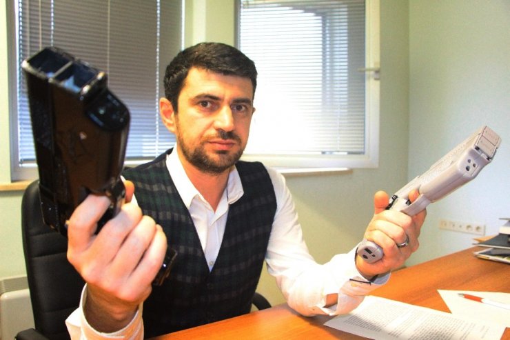 Türkiye’nin yerli ve milli ilk elektroşok silahı Wattozz’un nasıl ortaya çıktığını anlattı