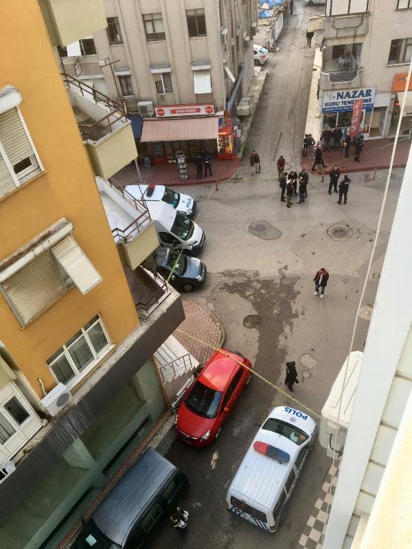 Antalya'da 2 kişinin yaralandığı kavgaya 9 gözaltı