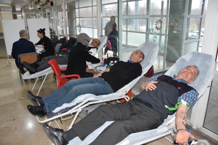 Kocasinan Belediyesi’nin personeli kan bağışında bulundu