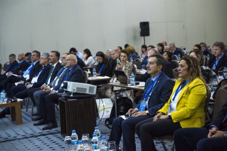 Başkan Ataç, Uluslararası Kent ve Sağlık Kongresi’ne katıldı