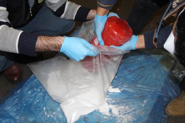 Kapıkule'de TIR'daki yangın söndürme tüpünden kokain çıktı