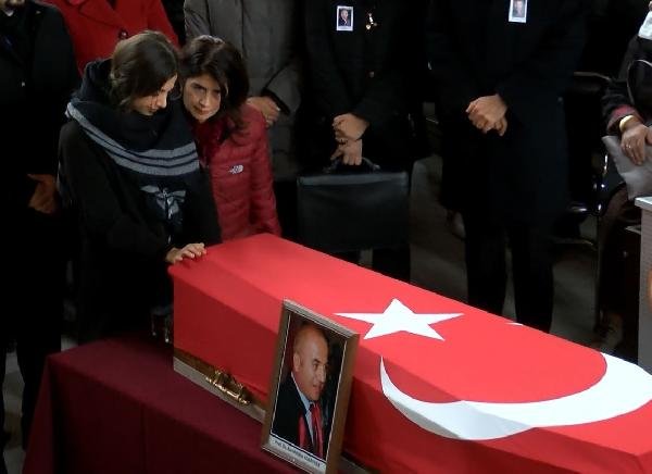 YHT kazasında ölen Prof. Dr. Albayrak, gözyaşlarıyla uğurlandı