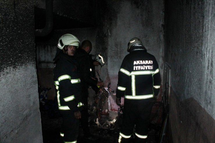 Aksaray’da korkutan yangın: 32 kişi mahsur kaldı