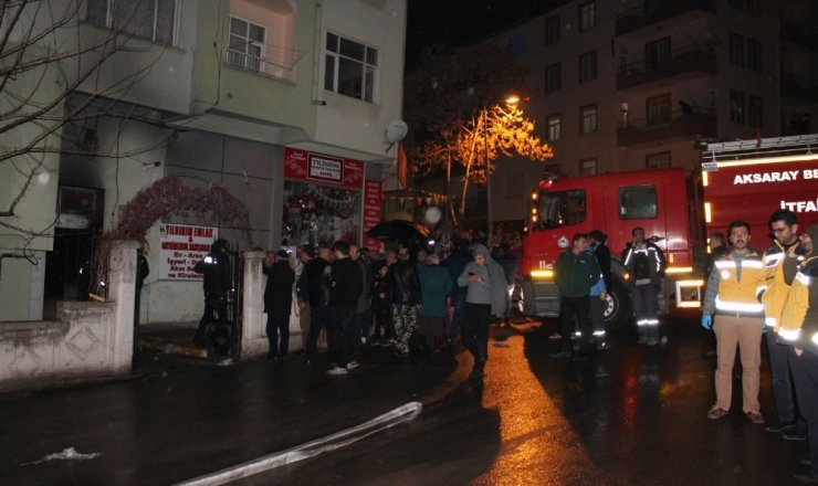 Aksaray’da korkutan yangın: 32 kişi mahsur kaldı
