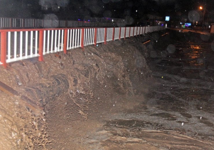 Antalya kuvvetli yağış