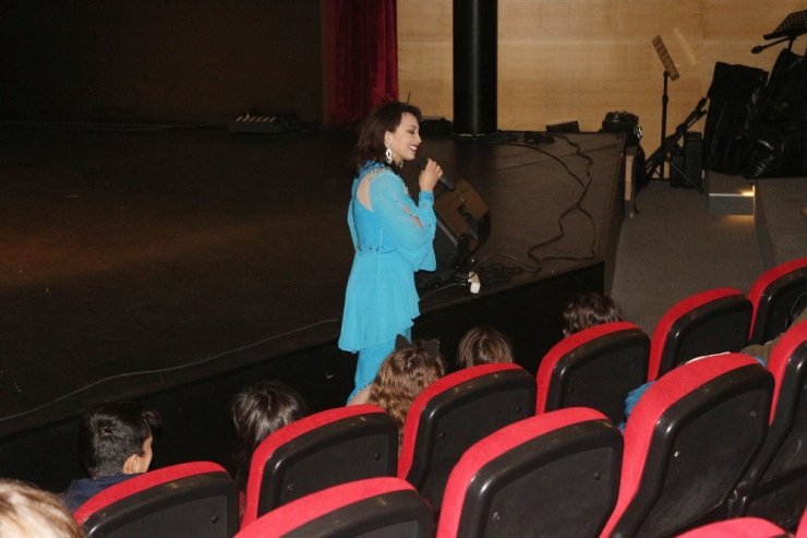 Tataristanlı ünlü opera sanatçı Gimatdinova: “Türkiye’ye aşık oldum”