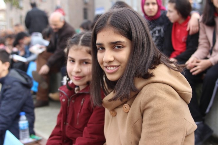 Türk ve mülteci öğrenciler ‘Okuma Kardeşliği’ projesiyle bir araya geldi