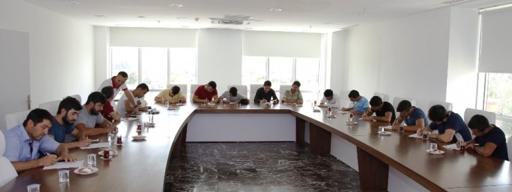 Döşemealtı Belediyesi İŞKUR Ofisi, istihdama katkı sağlıyor